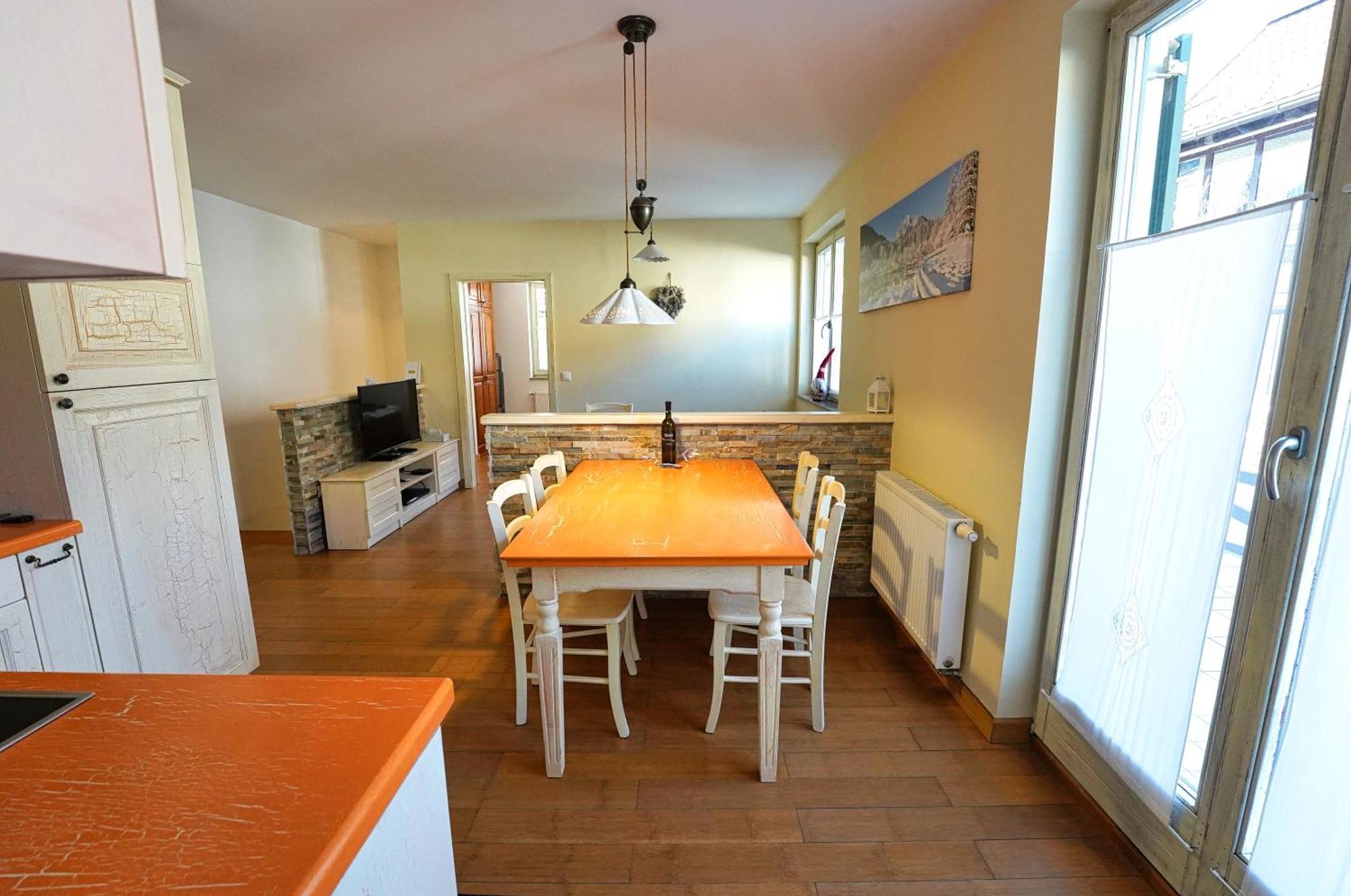 Apartment Mojstrovka With Terrace In City Center Kranjska Gora Eksteriør billede
